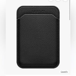 NIB Brand New!! Casetify Snappy MagSafe Wallet in black